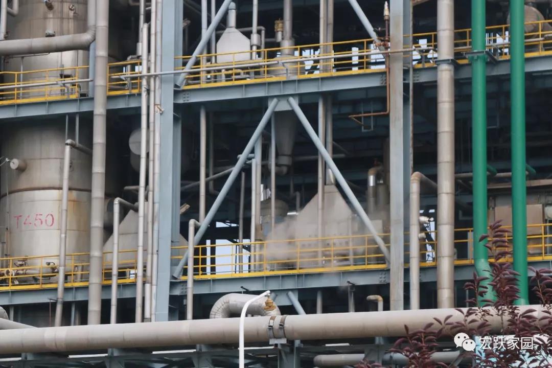 葫蘆島市在連石化工舉辦“2019年葫蘆島市危險(xiǎn)化學(xué)品事故應(yīng)急救援演練”